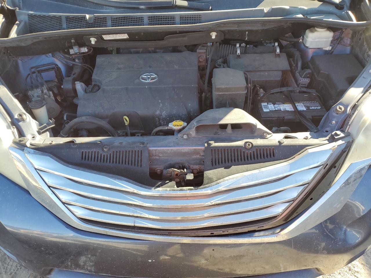 2014 Toyota Sienna Xle VIN: 5TDYK3DC1ES410278 Lot: 92379565