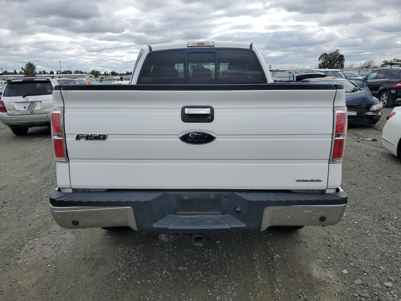 2011 Ford F150 Super Cab VIN: 1FTFX1EFXBFA70565 Lot: 92215765