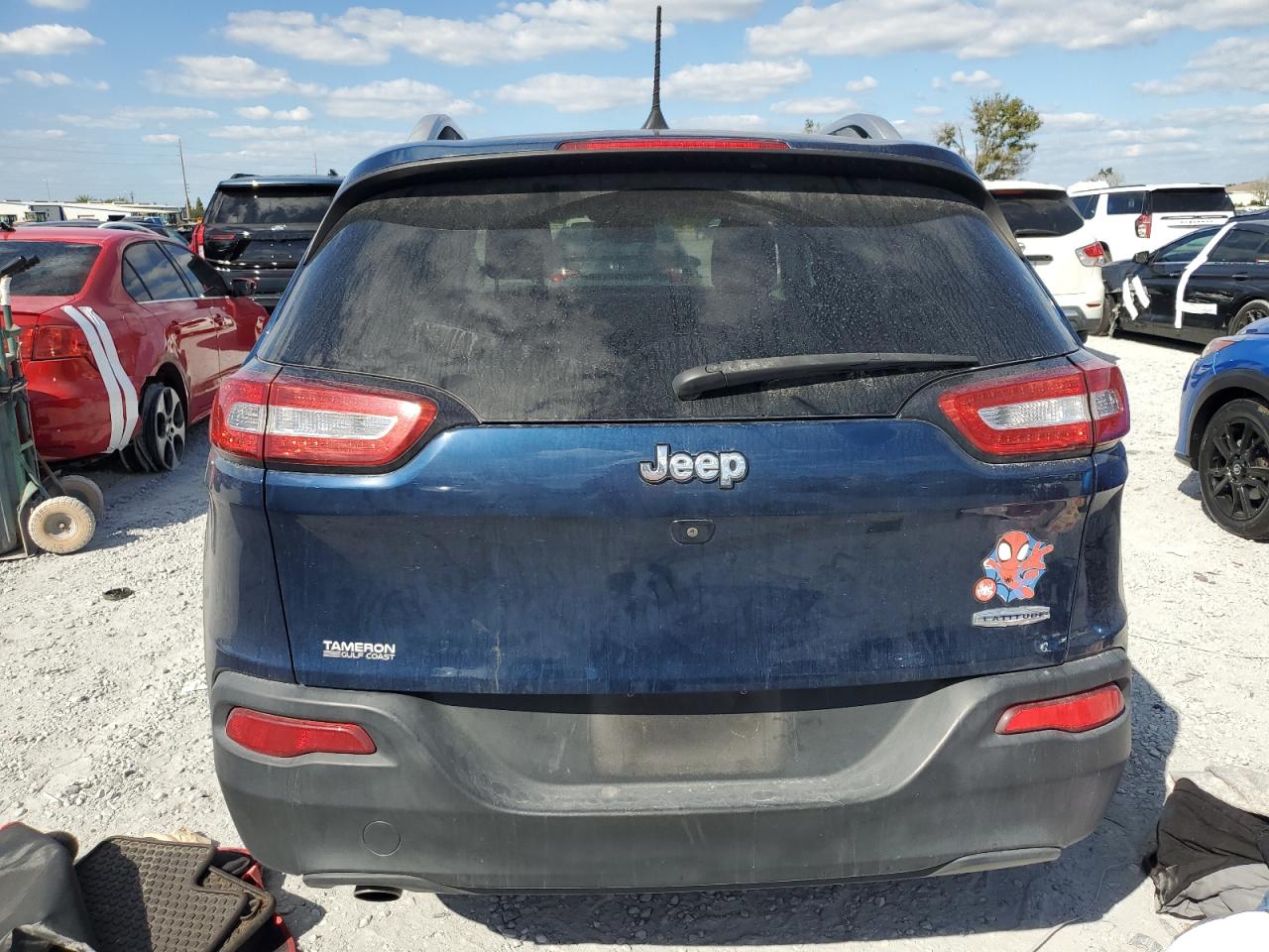 2018 Jeep Cherokee Latitude Plus VIN: 1C4PJLLB4JD597142 Lot: 91248205