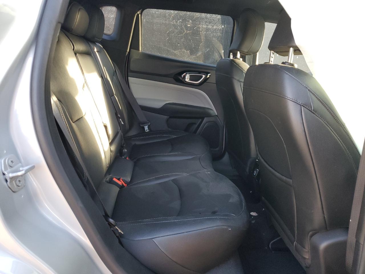 2025 Jeep Compass Limited VIN: 3C4NJDCN2ST594694 Lot: 92739805