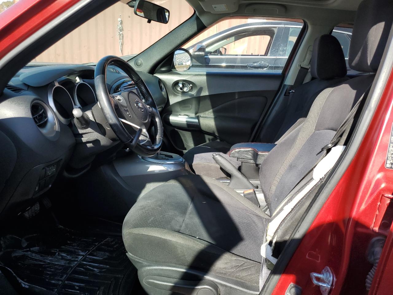 2014 Nissan Juke S VIN: JN8AF5MR1ET451005 Lot: 92940395