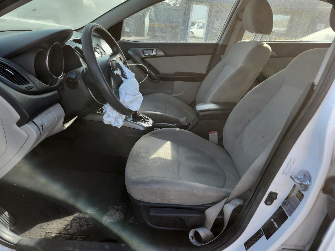 2013 Kia Forte Ex VIN: KNAFU4A24D5647609 Lot: 92901675