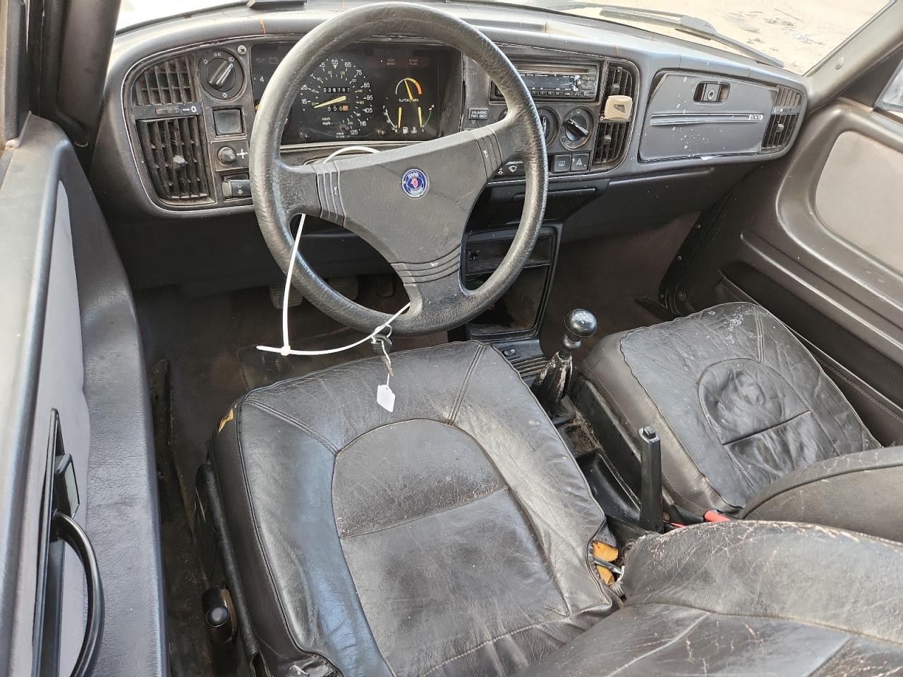 1988 Saab 900 VIN: YS3AL35L8J3027679 Lot: 90948985