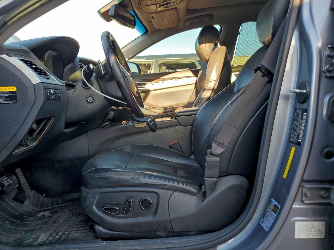 2015 Hyundai Genesis 3.8L VIN: KMHGN4JE4FU018810 Lot: 93887965