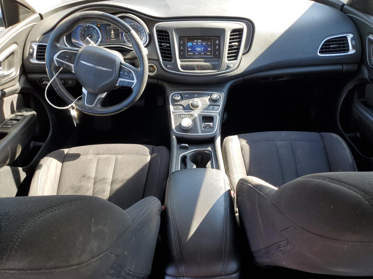 2015 Chrysler 200 Limited VIN: 1C3CCCAB4FN569262 Lot: 93089325