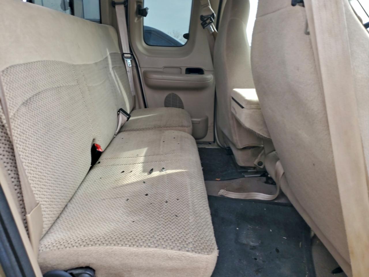 2000 Ford F150 VIN: 1FTRX18W2YNA77789 Lot: 93814905