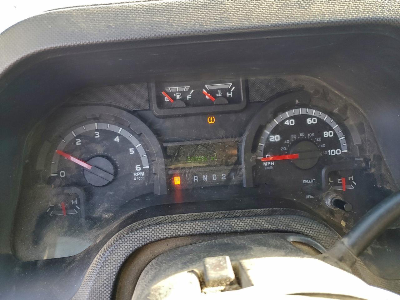 2013 Ford Econoline E350 Super Duty Wagon VIN: 1FBSS3BL1DDA90998 Lot: 92915225