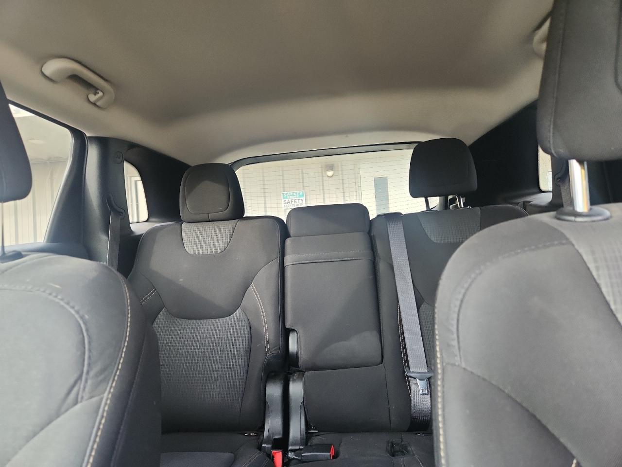 2016 Jeep Cherokee Latitude VIN: 1C4PJMCB9GW300675 Lot: 93145705