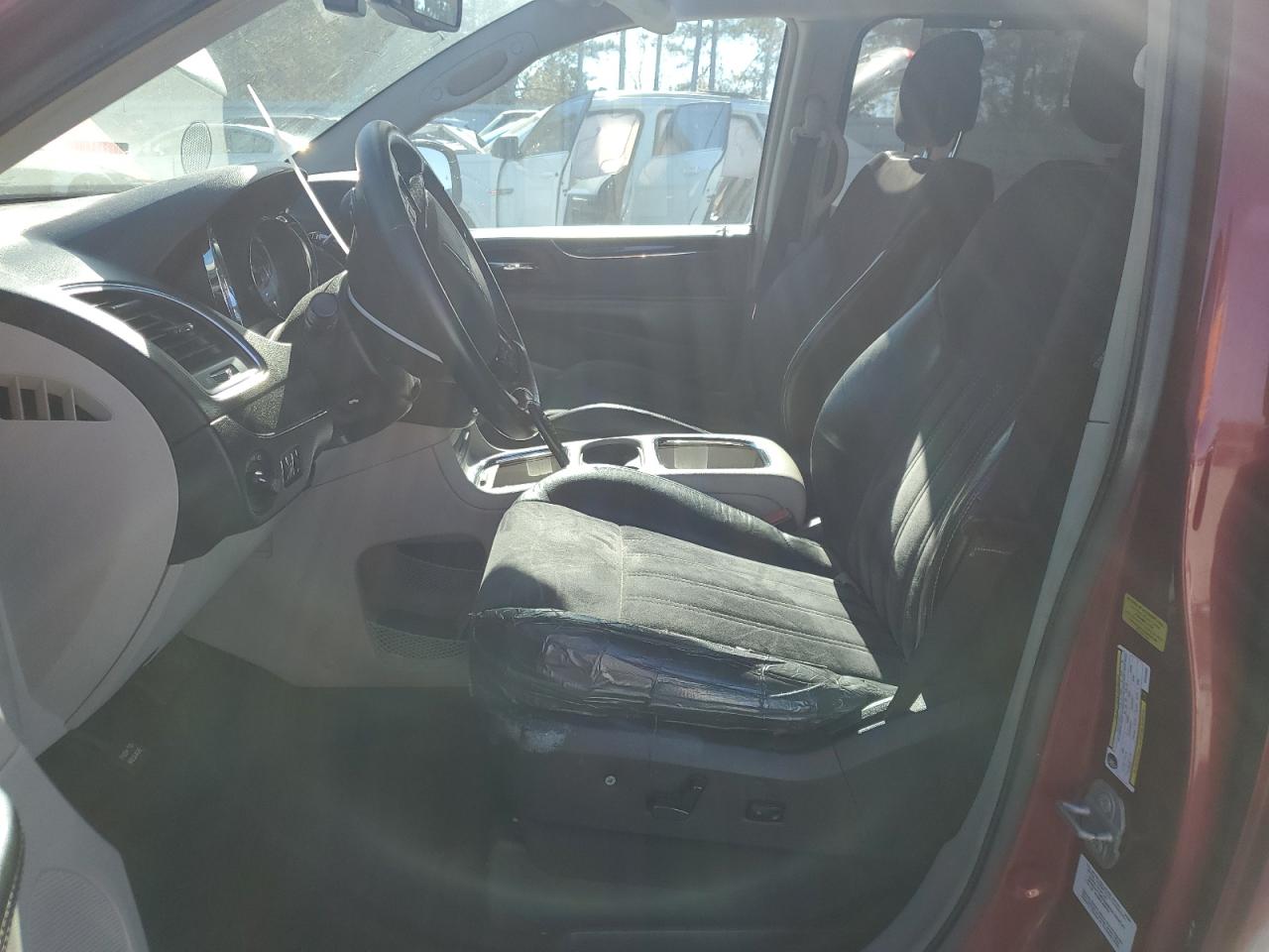 2014 Chrysler Town & Country Touring L VIN: 2C4RC1CG9ER256907 Lot: 92694595