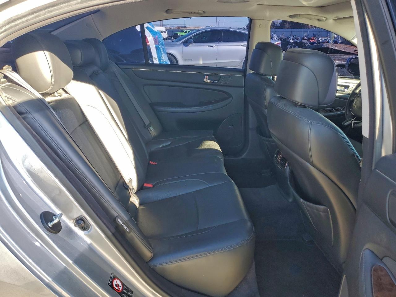 2011 Hyundai Genesis 4.6L VIN: KMHGC4DF4BU133640 Lot: 94270185