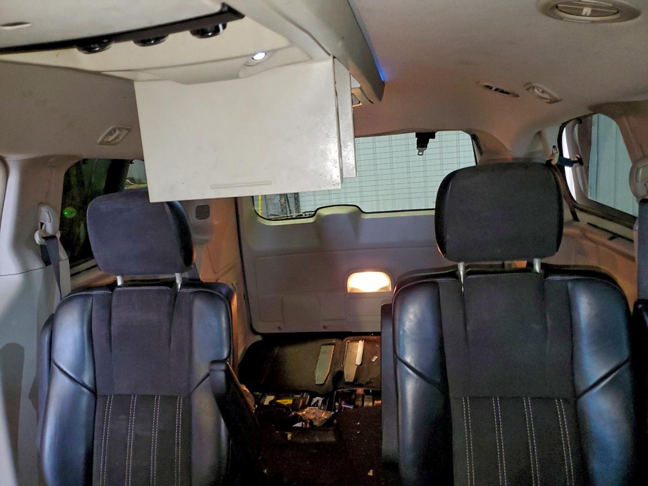 2014 Chrysler Town & Country Touring L VIN: 2C4RC1CG6ER258629 Lot: 94341795