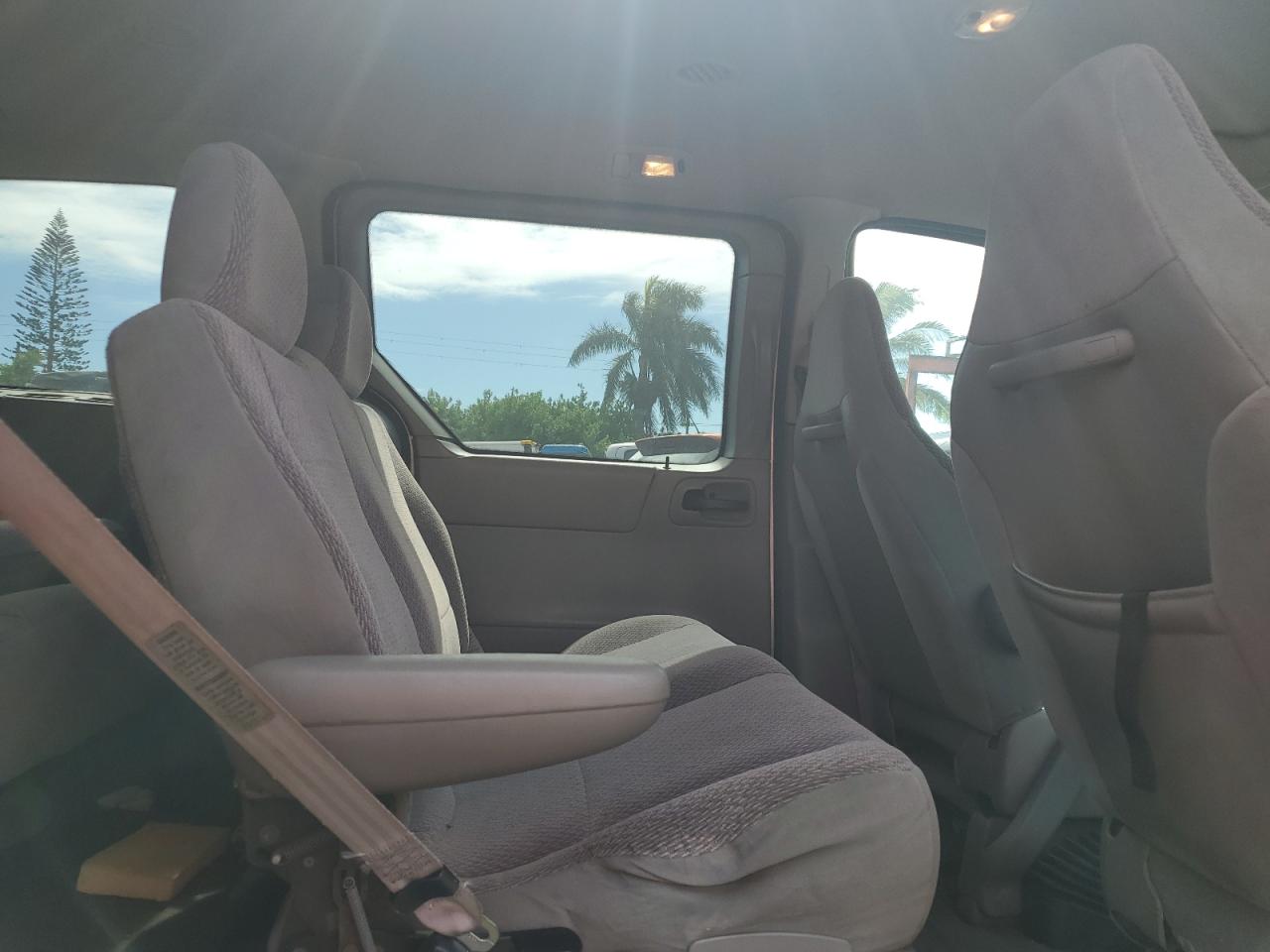 2000 Ford Windstar Lx VIN: 2FMZA5143YBA55566 Lot: 90797805