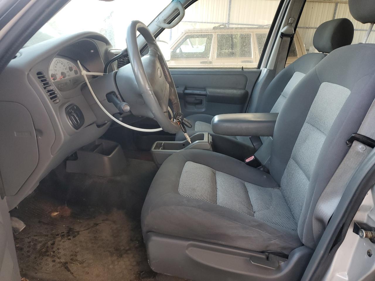 2004 Ford Explorer Sport Trac VIN: 1FMZU67K24UB03873 Lot: 91916305