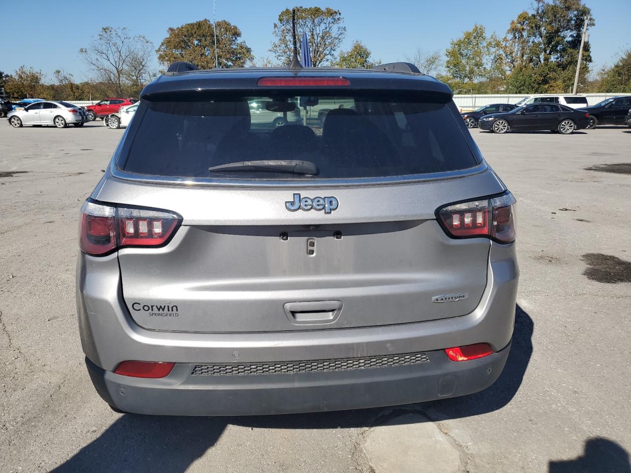 2018 Jeep Compass Latitude VIN: 3C4NJCBBXJT257027 Lot: 90874945