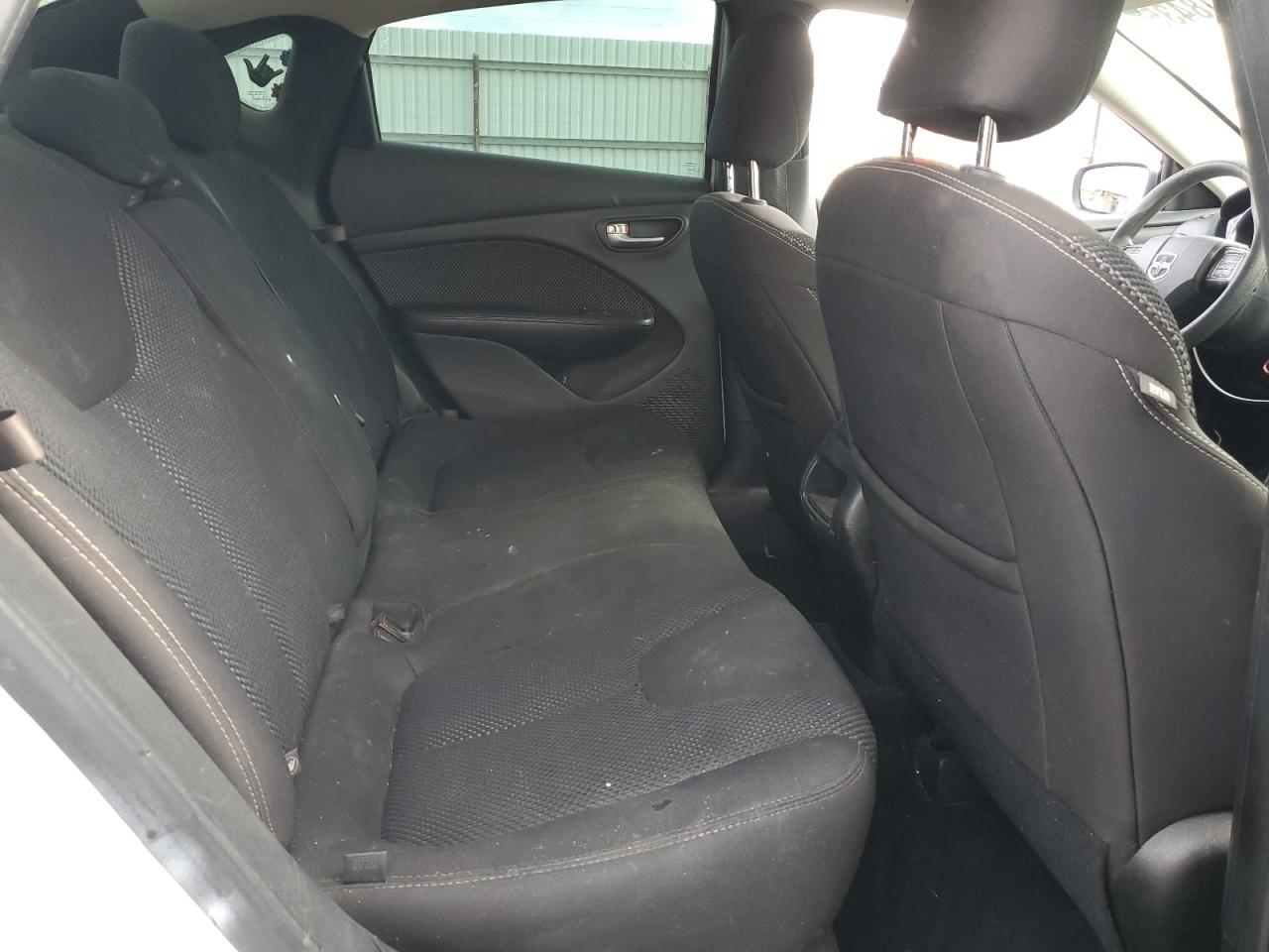 2015 Dodge Dart Sxt VIN: 1C3CDFBH5FD199592 Lot: 92318435