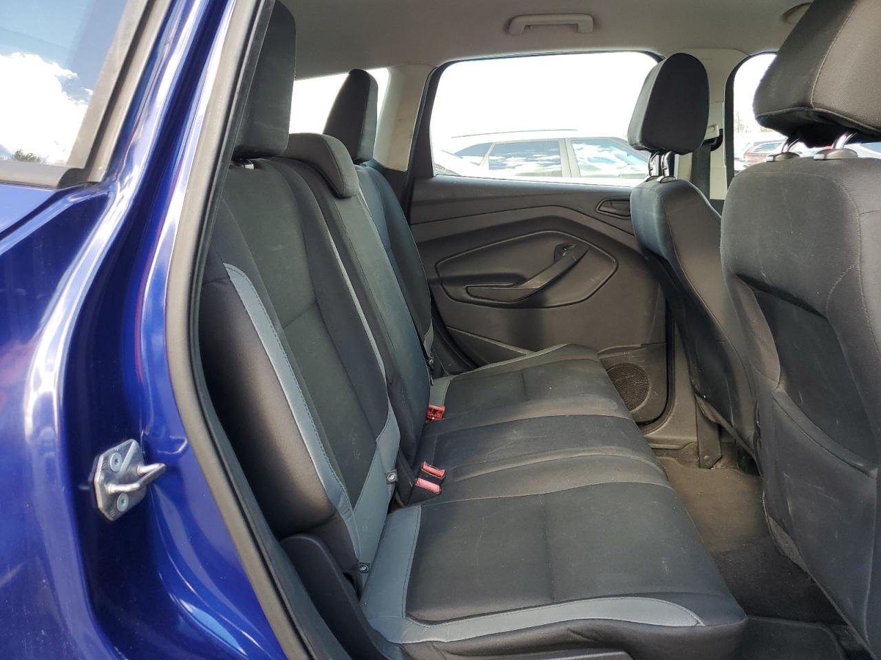 2015 Ford Escape S VIN: 1FMCU0F78FUB23502 Lot: 91317905