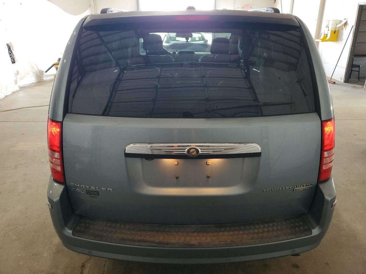 2010 Chrysler Town & Country Limited VIN: 2A4RR7DX4AR334143 Lot: 91277005