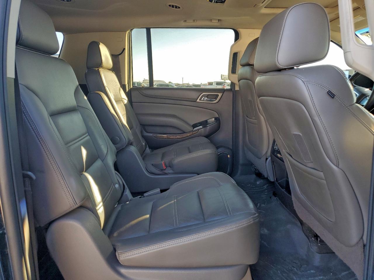 2015 GMC Yukon Xl Denali VIN: 1GKS2JKJ7FR748588 Lot: 94368415