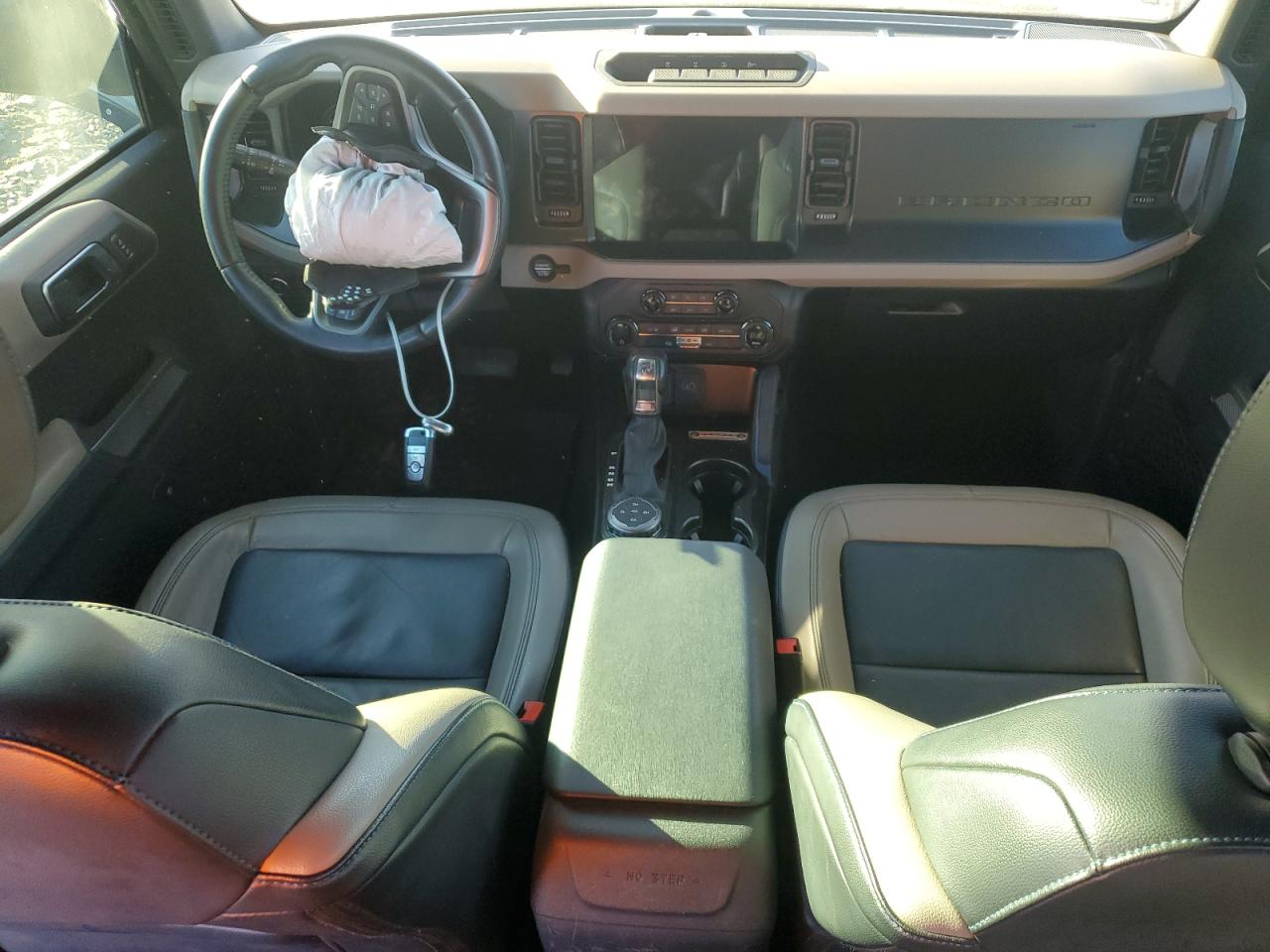 2021 Ford Bronco Base VIN: 1FMEE5DP2MLA65959 Lot: 92509125