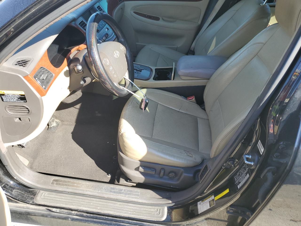 2013 Hyundai Genesis 3.8L VIN: KMHGC4DD1DU224026 Lot: 92790305