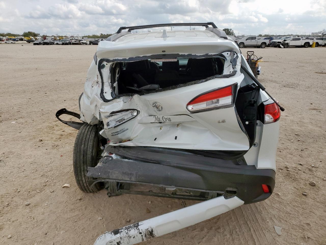 2023 Toyota Corolla Cross Le VIN: 7MUCAAAG2PV040413 Lot: 93413175