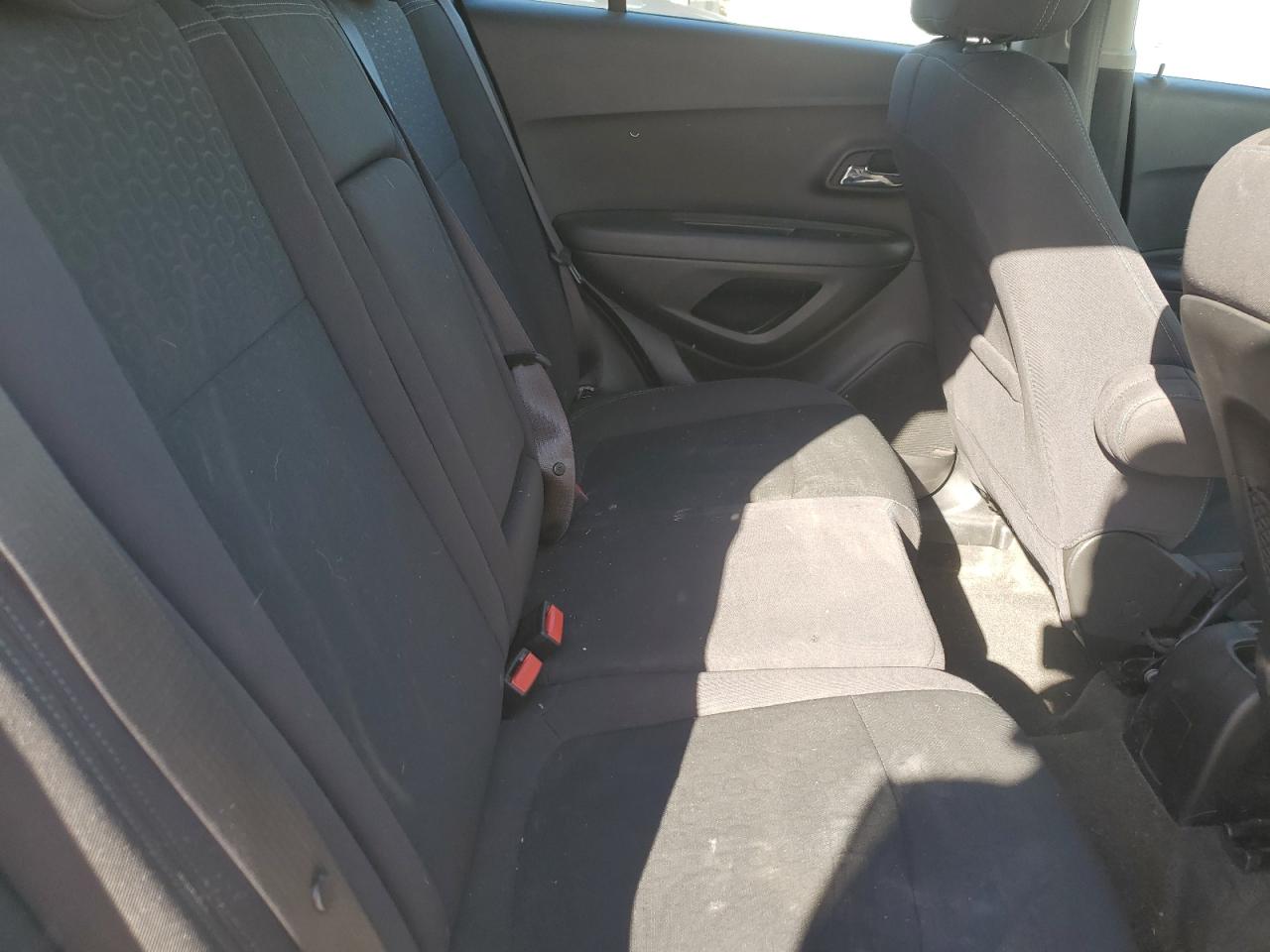 2016 Chevrolet Trax Ls VIN: KL7CJKSBXGB668839 Lot: 92613375