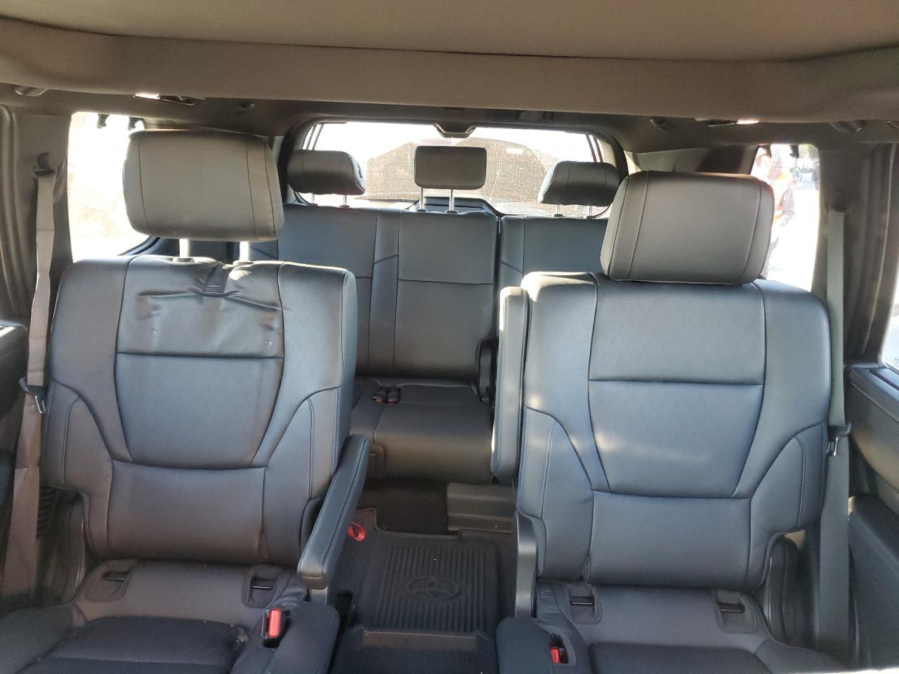 2025 Toyota Sequoia Sr5 VIN: 7SVAAABA4SX061333 Lot: 92650085