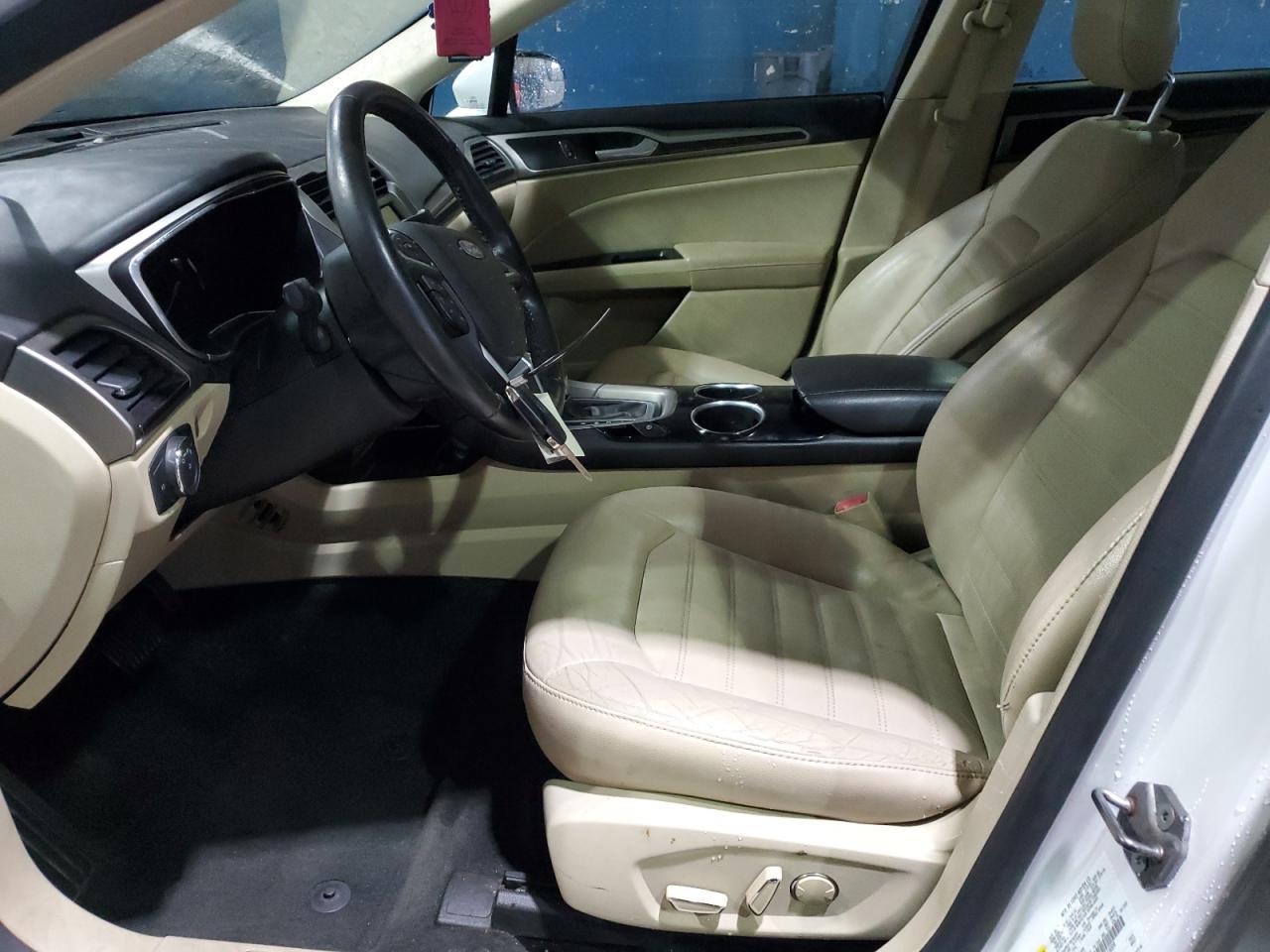 2013 Ford Fusion Se Hybrid VIN: 3FA6P0LU7DR360009 Lot: 92398755