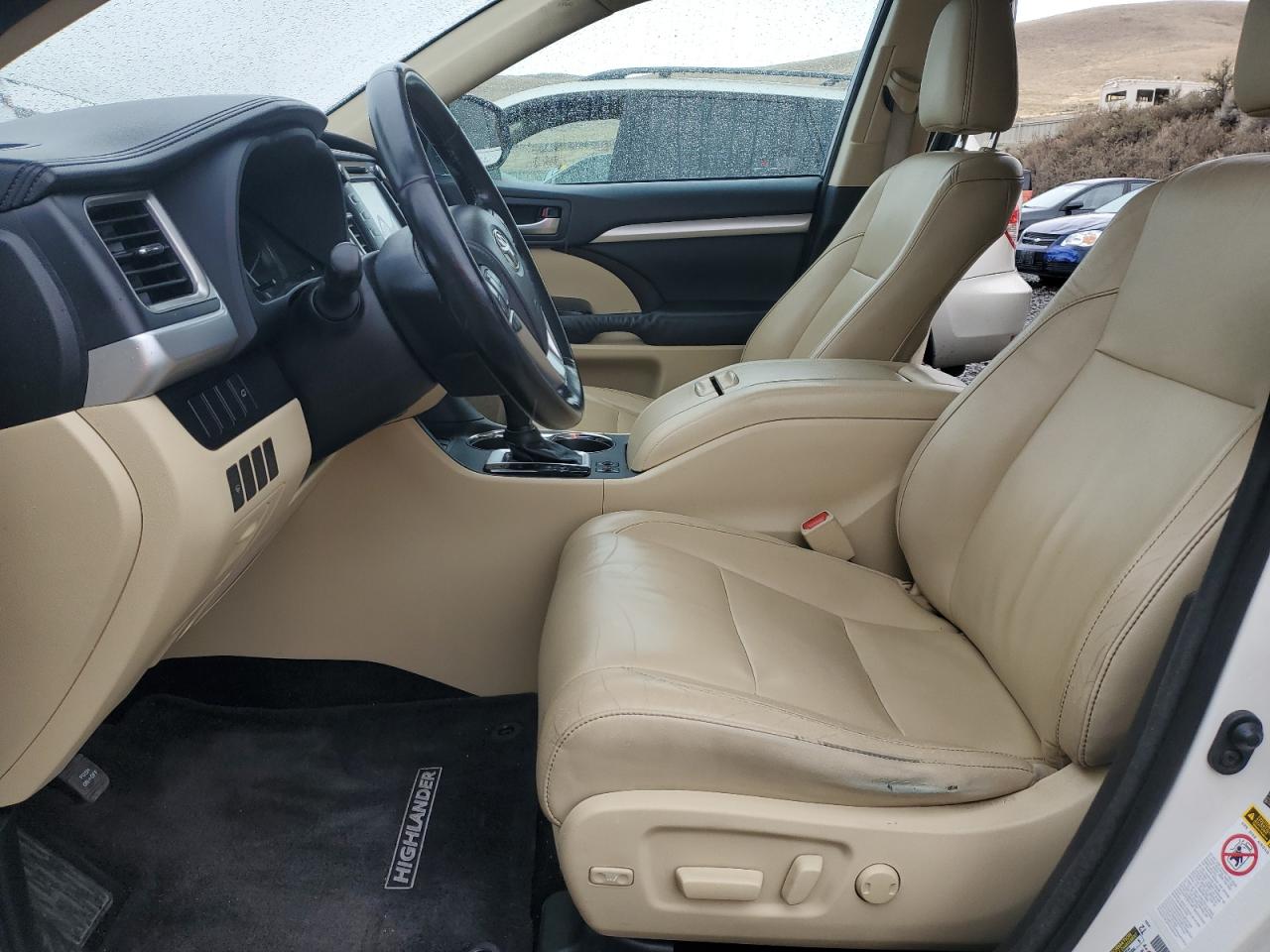 2014 Toyota Highlander Xle VIN: 5TDJKRFH2ES024434 Lot: 92372835