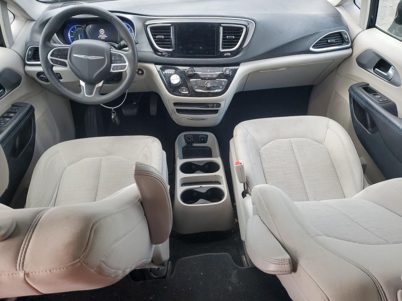 2018 Chrysler Pacifica Hybrid Touring Plus VIN: 2C4RC1H78JR158289 Lot: 92033045