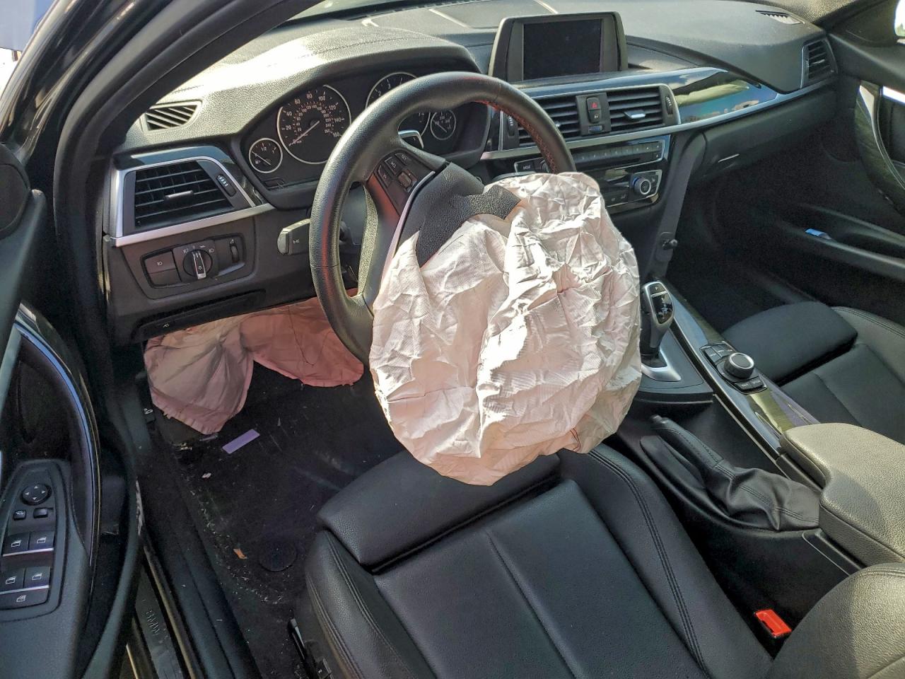 2018 BMW 330 Xi VIN: WBA8D9C56JA608102 Lot: 94324525