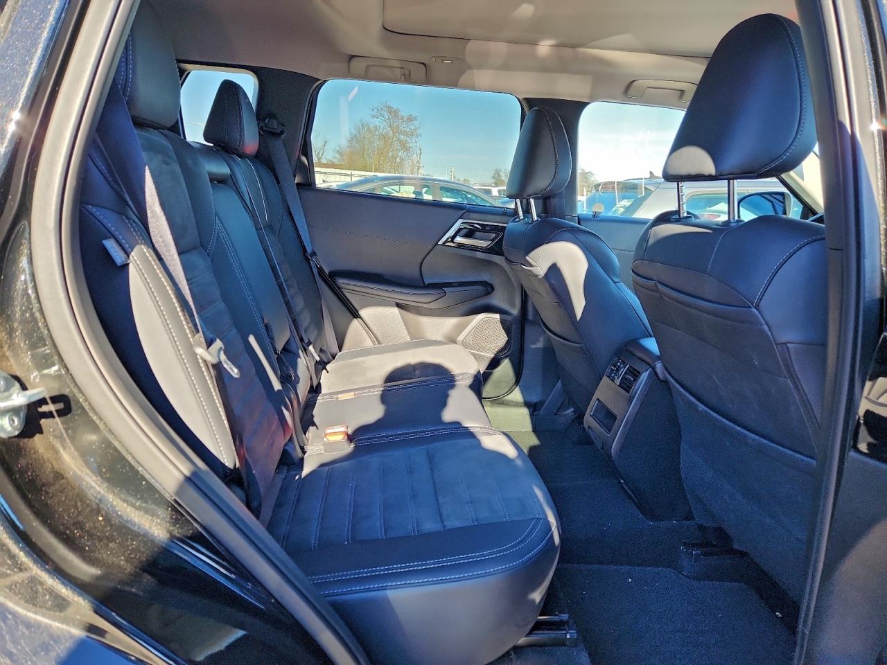 2024 Mitsubishi Outlander Se VIN: JA4J4VA82RZ086490 Lot: 94116335