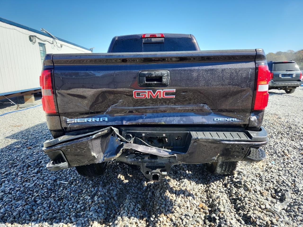 2015 GMC Sierra K2500 Denali VIN: 1GT120E86FF184055 Lot: 92675705