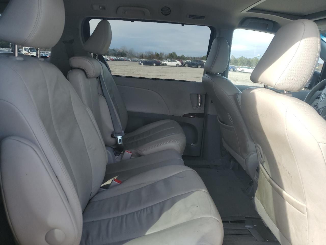 2014 Toyota Sienna Xle VIN: 5TDYK3DC4ES517714 Lot: 93153945