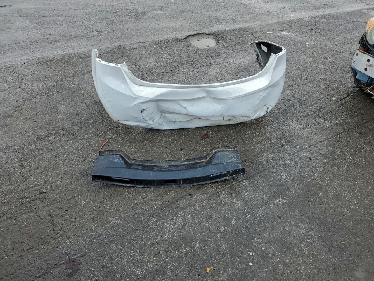 2018 Chevrolet Impala Lt VIN: 2G1105S37J9119107 Lot: 94369355