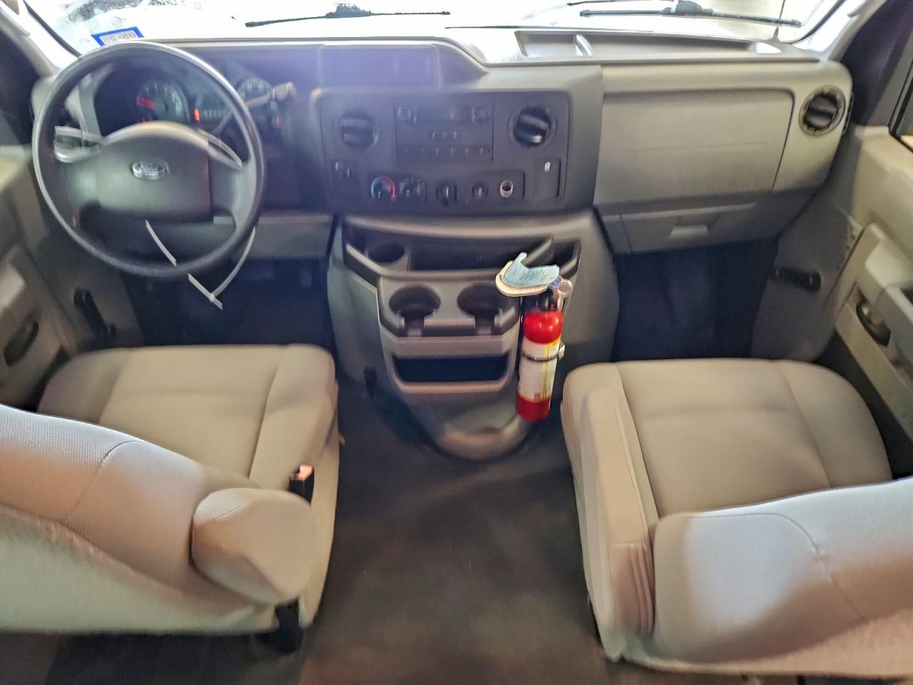 2013 Ford Econoline E350 Super Duty Wagon VIN: 1FBNE3BL5DDB05426 Lot: 92719595