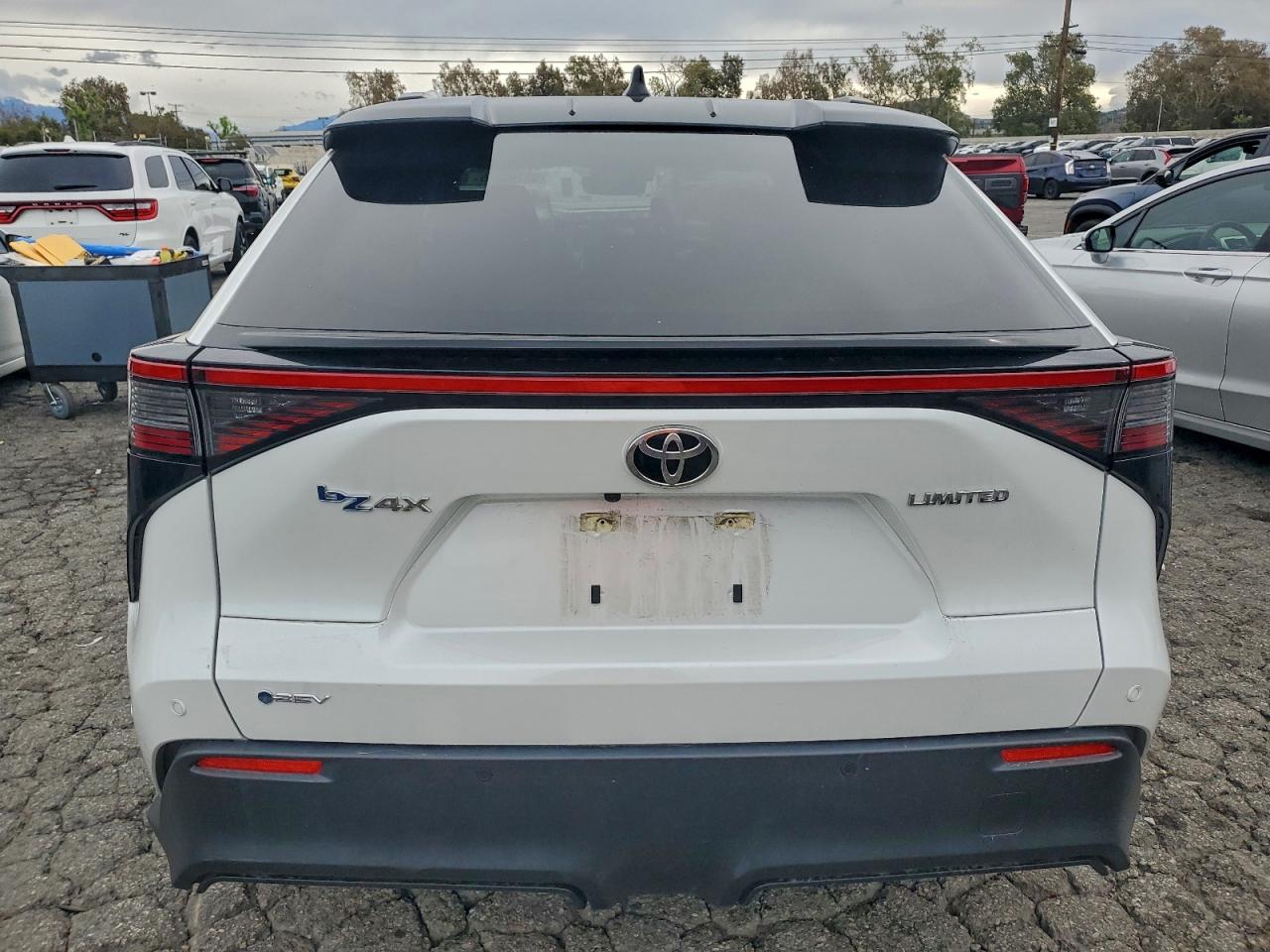 2024 Toyota Bz4X Xle VIN: JTMAAAAA9RA031950 Lot: 93765355