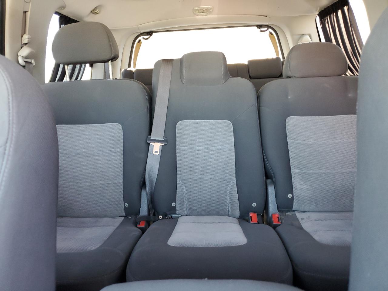 2004 Ford Expedition Xls VIN: 1FMRU13W54LB56598 Lot: 91817445