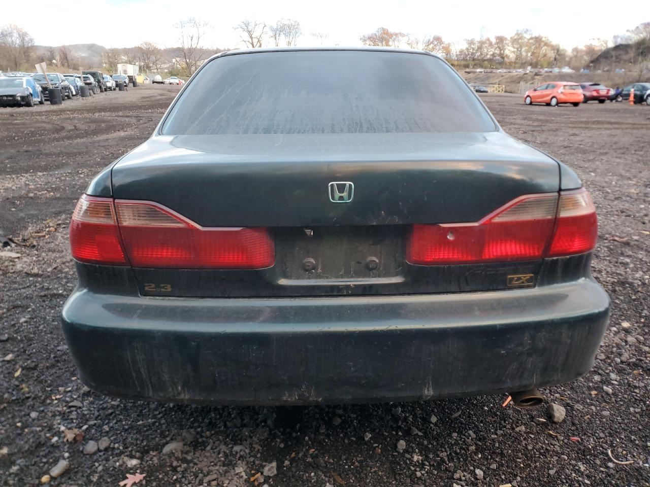 1999 Honda Accord Lx VIN: 1HGCG665XXA121140 Lot: 90748155