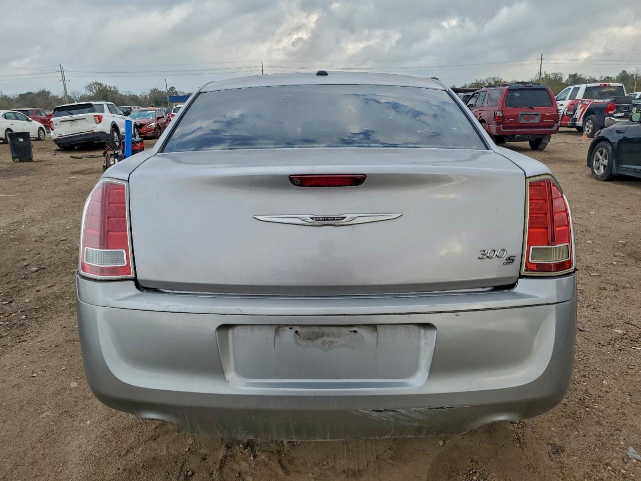 2013 Chrysler 300 S VIN: 2C3CCABG3DH658888 Lot: 82729595