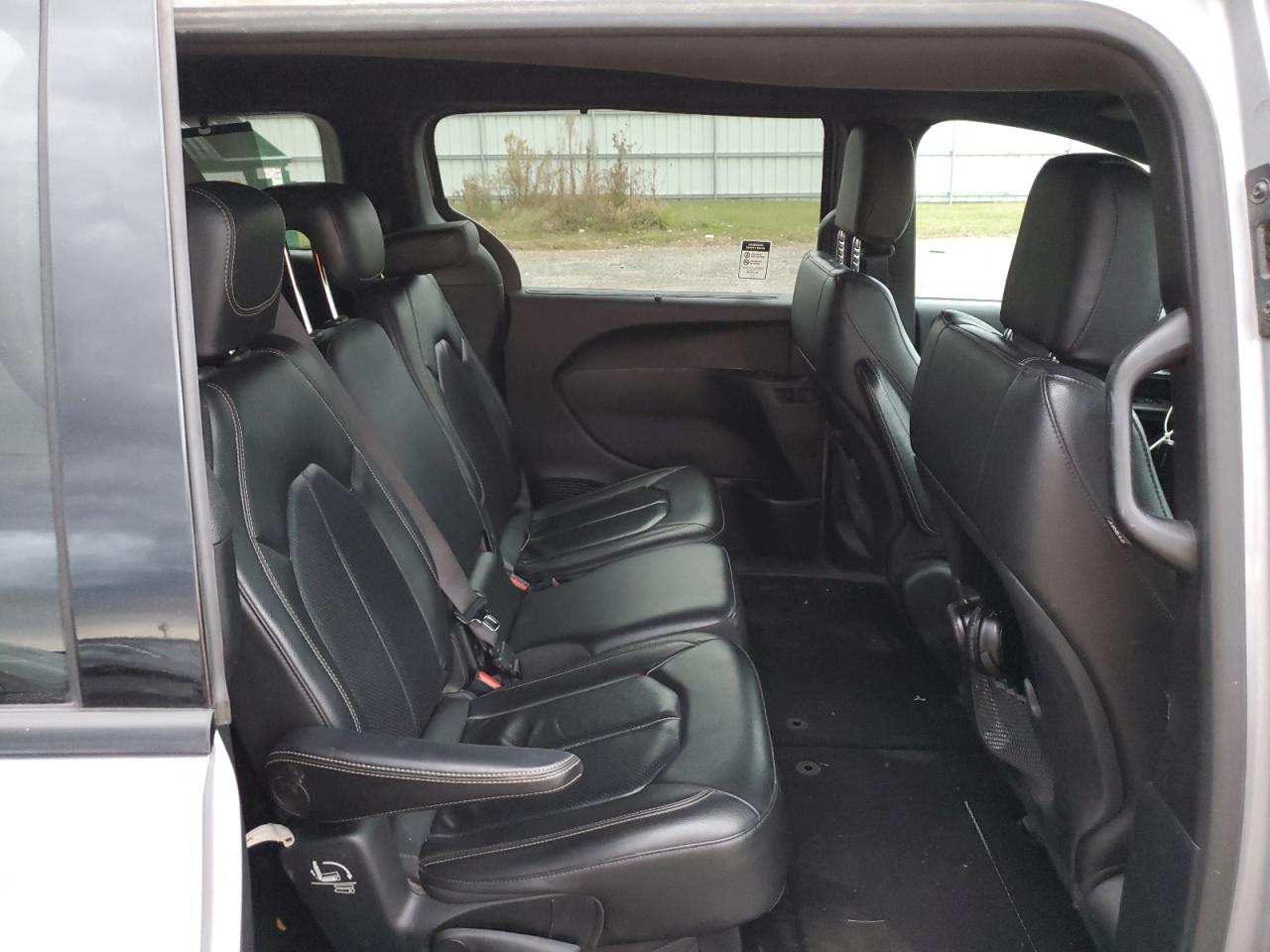 2019 Chrysler Pacifica Touring L VIN: 2C4RC1BG1KR638748 Lot: 91903945