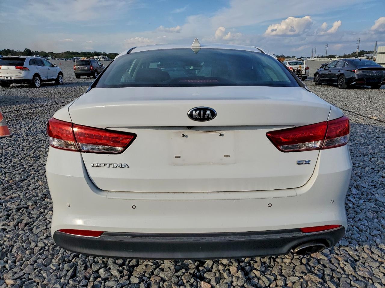 2018 Kia Optima Ex VIN: 5XXGU4L32JG233569 Lot: 93787445