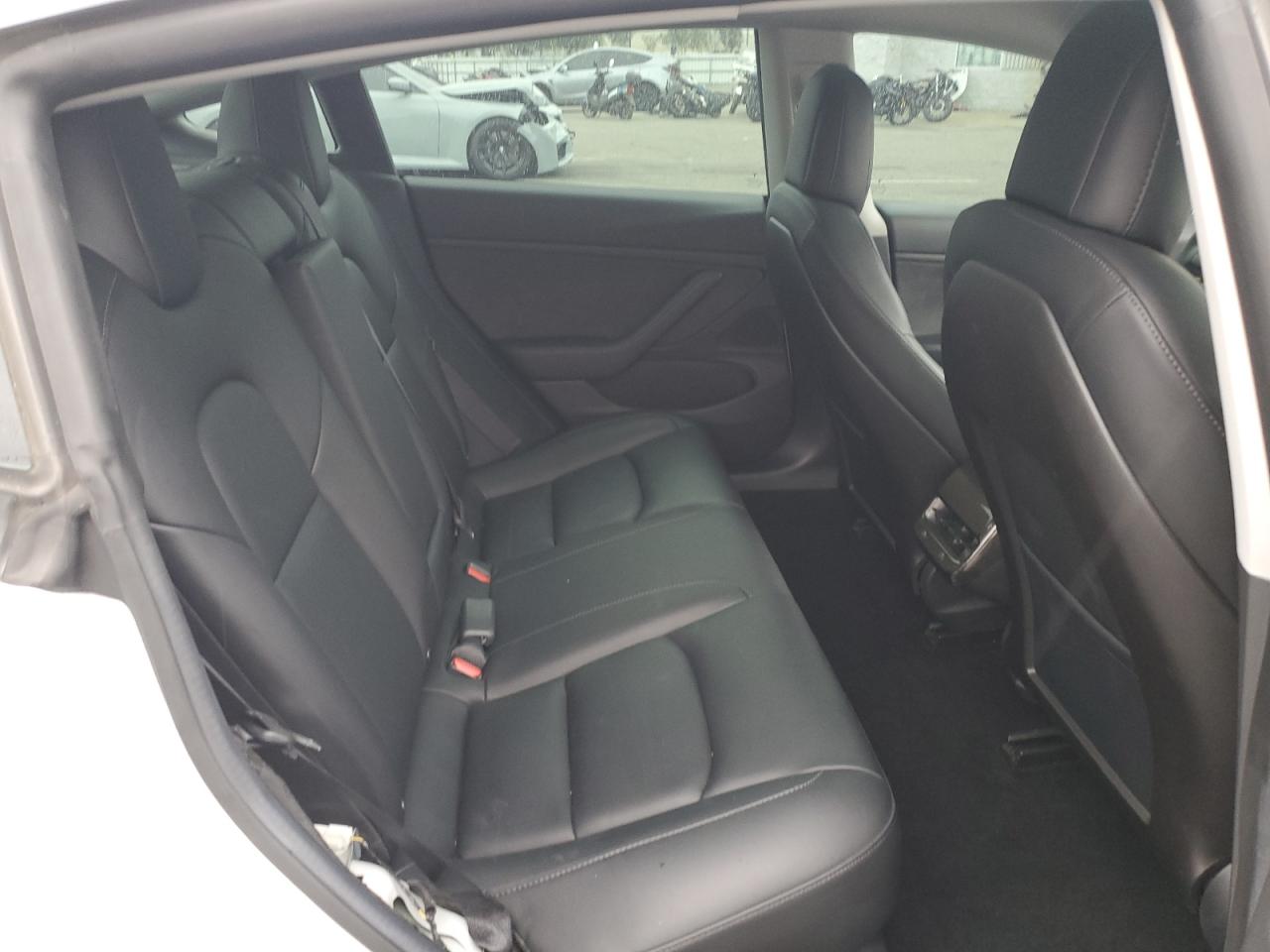 2019 Tesla Model 3 VIN: 5YJ3E1EB7KF425587 Lot: 92957365