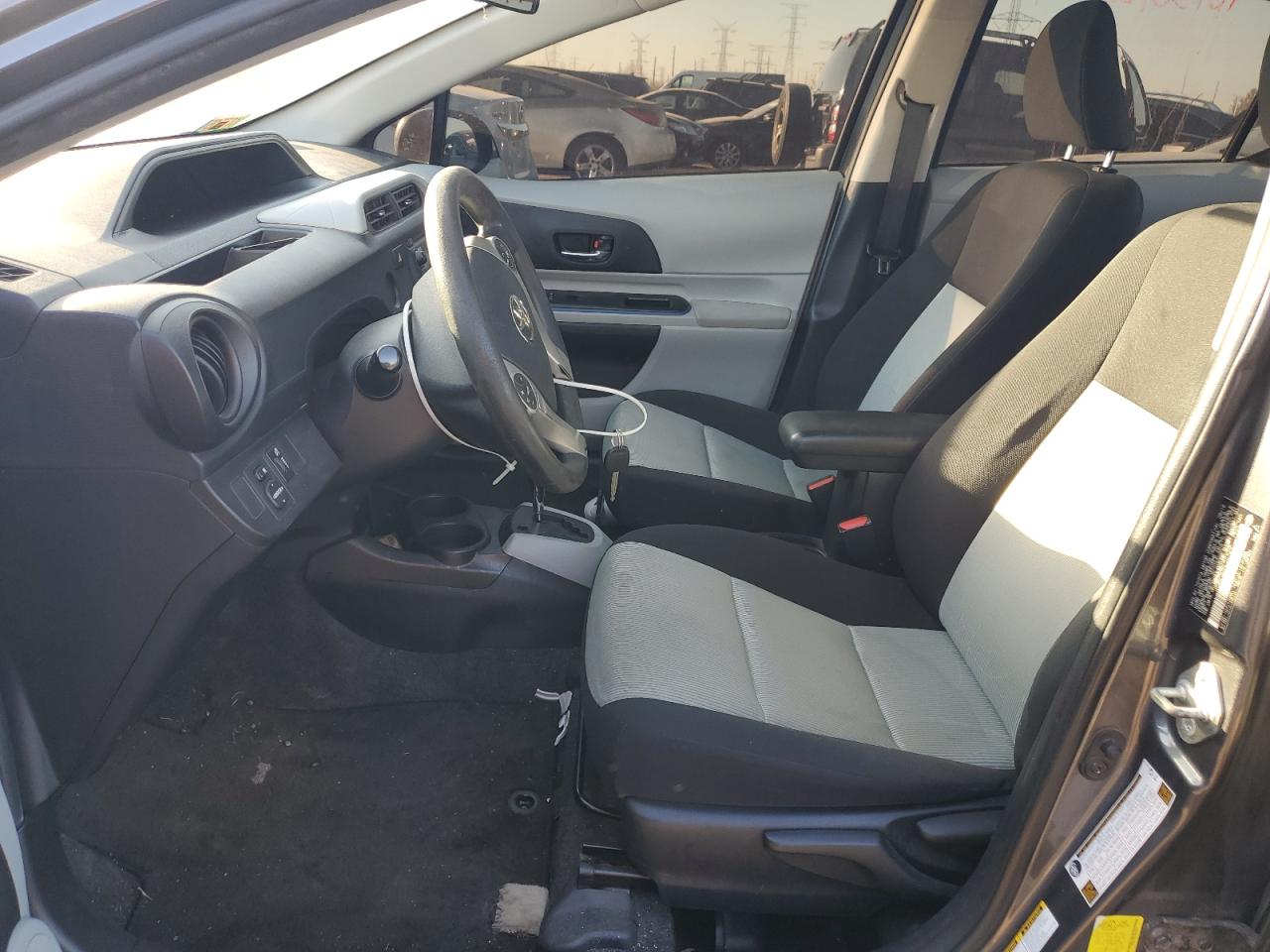 2012 Toyota Prius C VIN: JTDKDTB36C1019348 Lot: 92116255