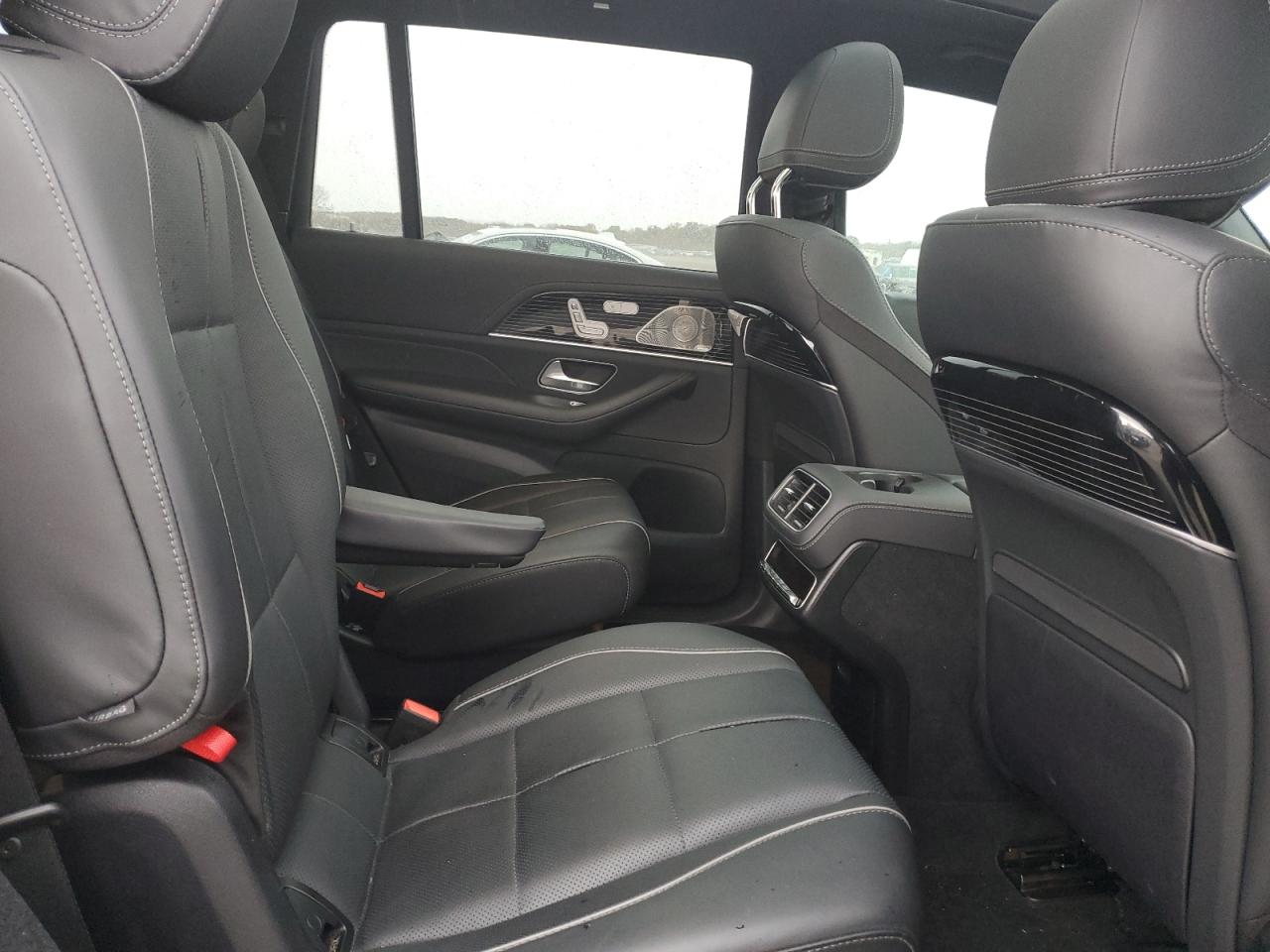 Фото: 4JGFF8FE3RB140003