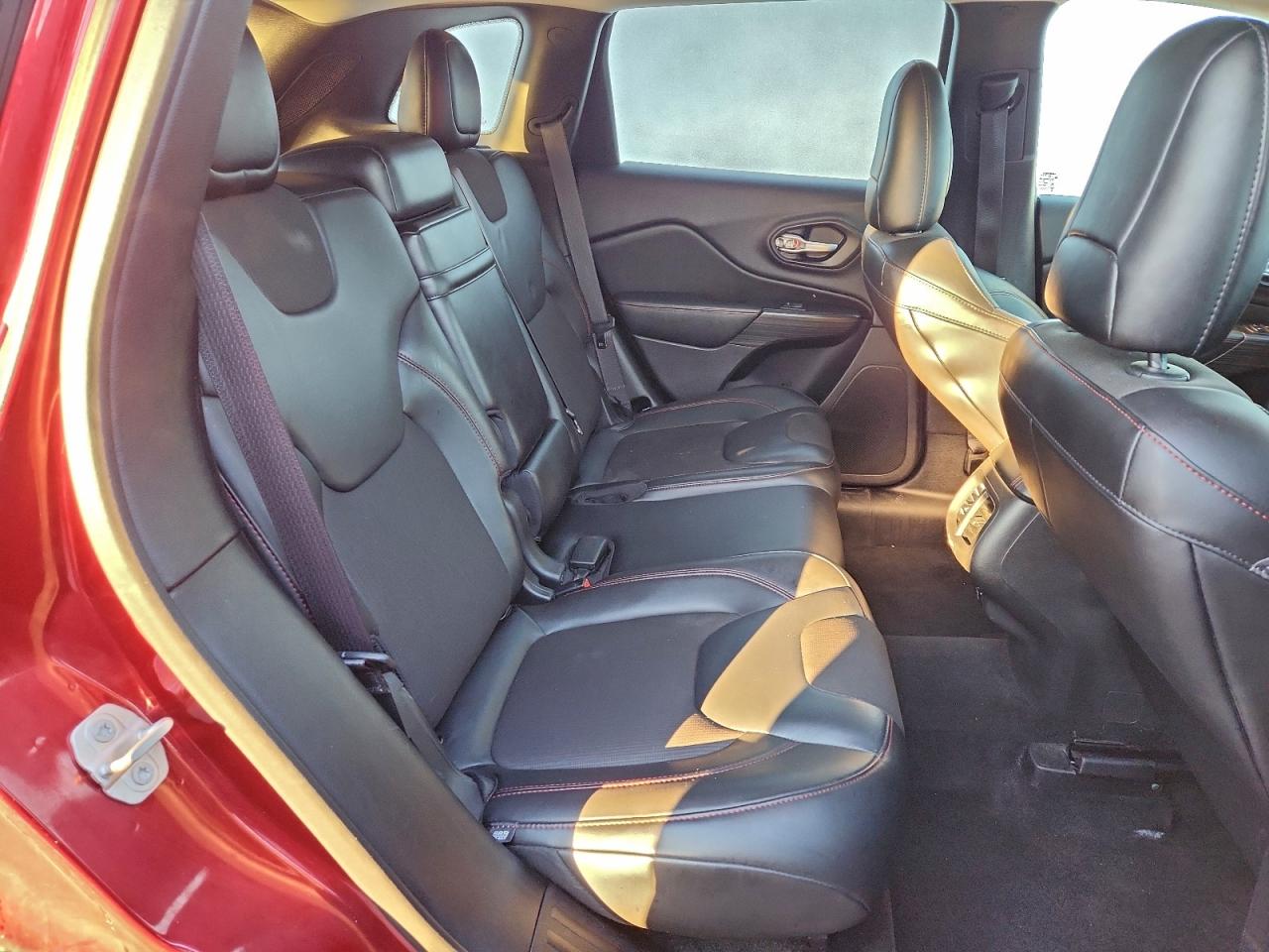 2015 Jeep Cherokee Trailhawk VIN: 1C4PJMBS5FW786448 Lot: 92259725