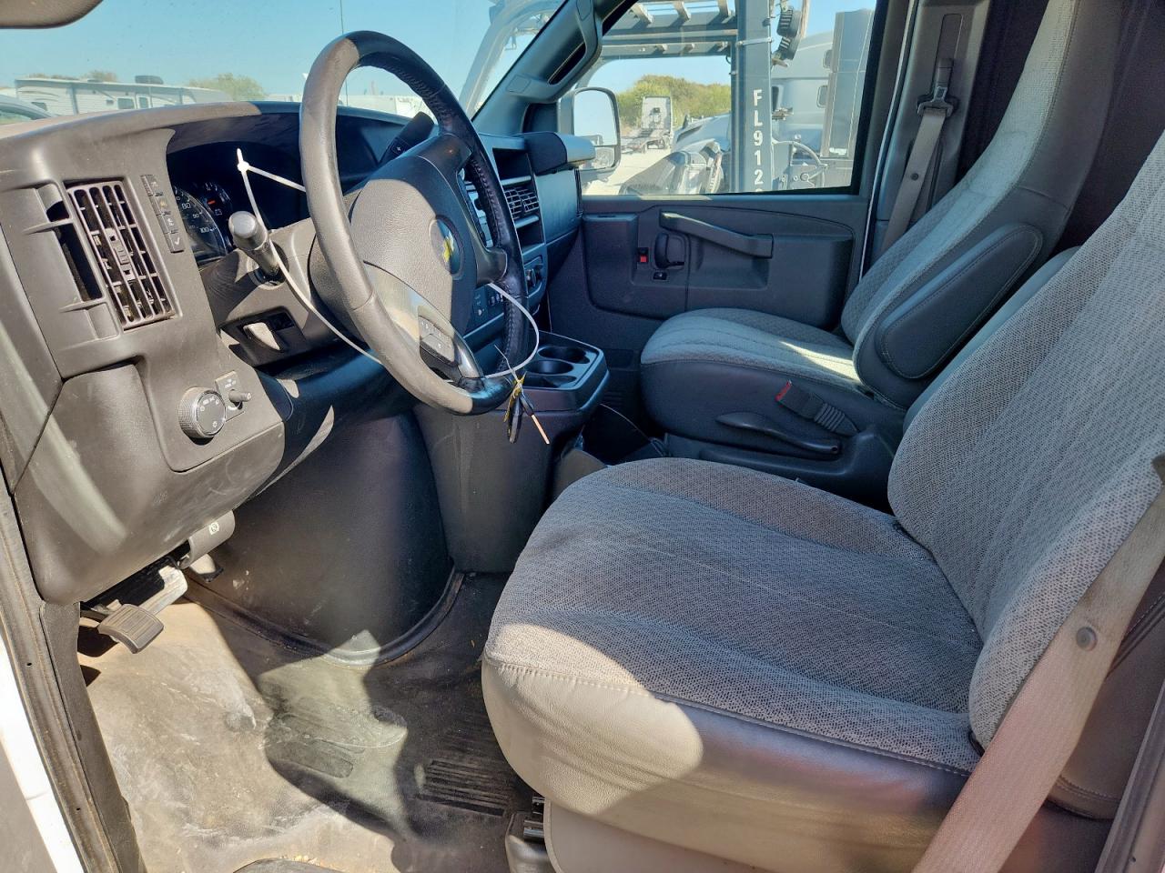 2019 Chev Express G3500 VIN: 1GCZGHFG4K1203363 Lot: 91975235