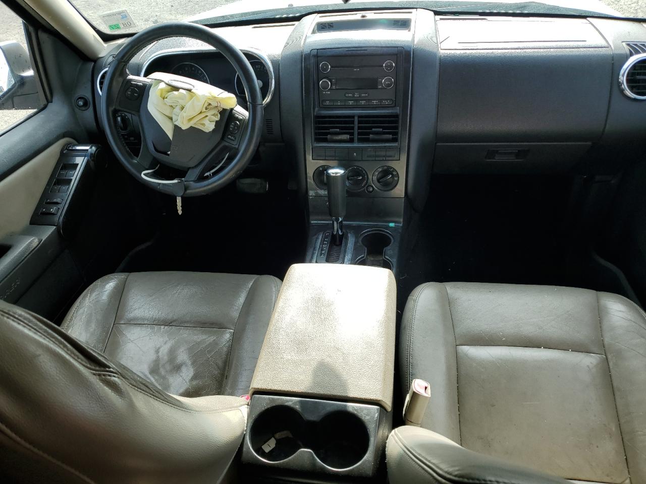 2008 Ford Explorer Xlt VIN: 1FMEU63E08UB00152 Lot: 93066865