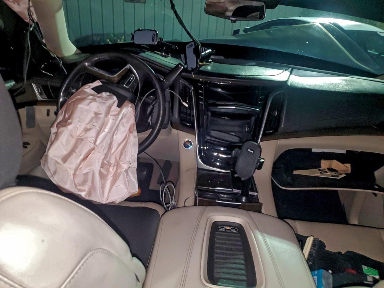 2020 Cadillac Escalade Luxury VIN: 1GYS3BKJ2LR112522 Lot: 95114075