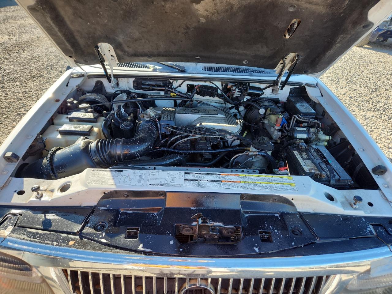 1997 Mercury Mountaineer VIN: 4M2DU55P6VUJ10005 Lot: 92649425